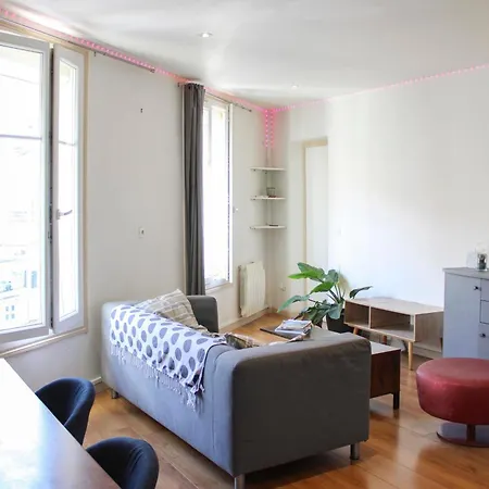 Superb 55m In The Heart Of Saint-ouen